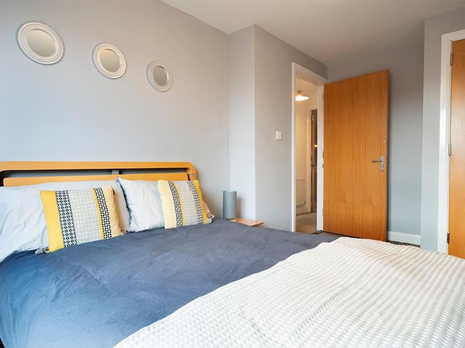 Lovely 2 Bedroom Apt At Ormeau Park W/ Free Parking Белфаст Экстерьер фото