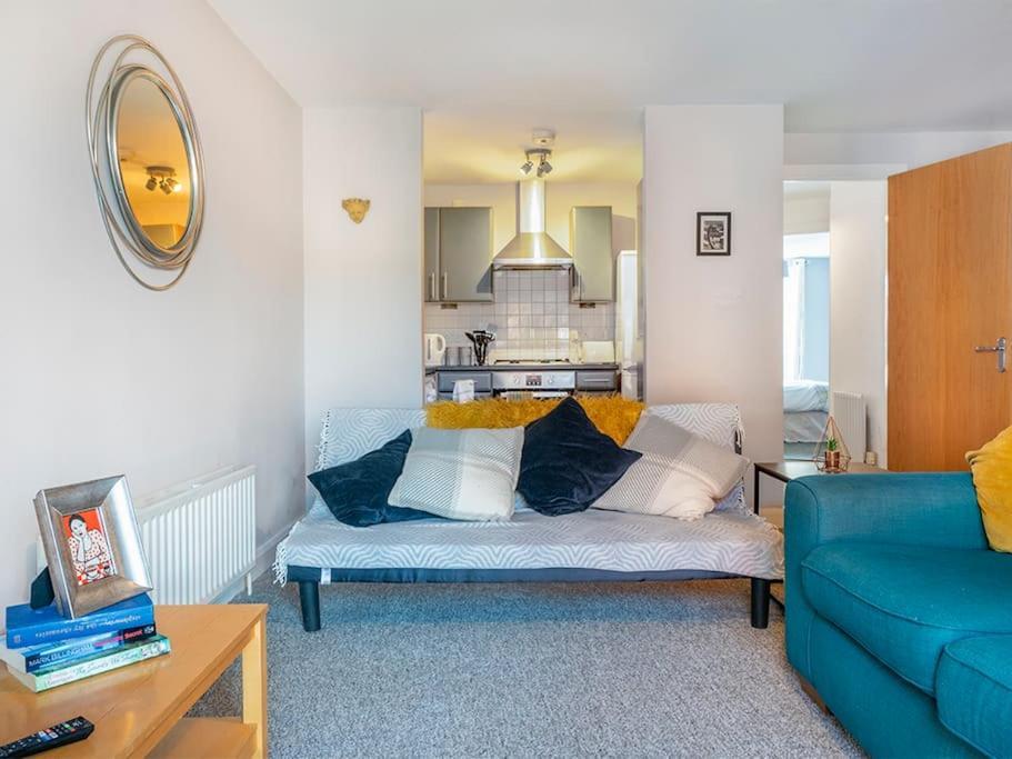 Lovely 2 Bedroom Apt At Ormeau Park W/ Free Parking Белфаст Экстерьер фото