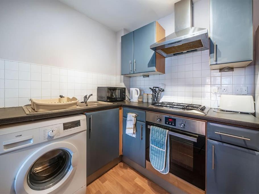 Lovely 2 Bedroom Apt At Ormeau Park W/ Free Parking Белфаст Экстерьер фото